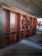 以及将照明光源荫蔽于花工艺玻璃等粉饰物之内