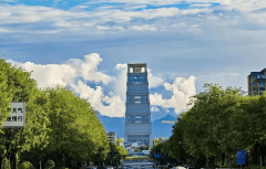 横向跨度再加以弧形